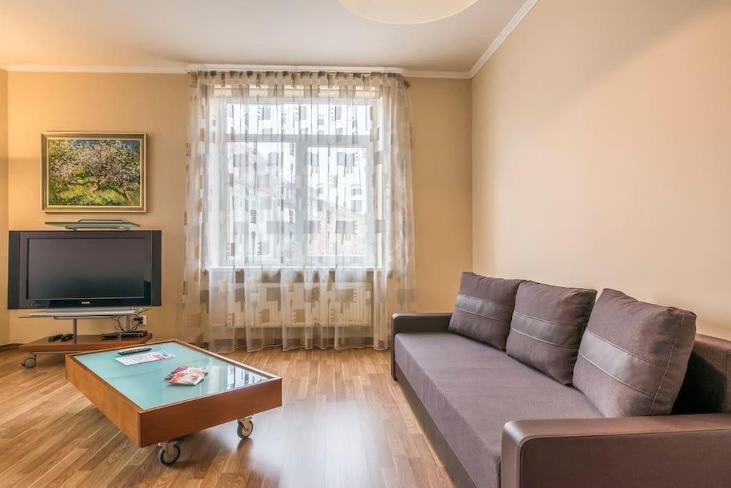 Old Town Apartment Next To Saint Peter'S Church Riga Buitenkant foto